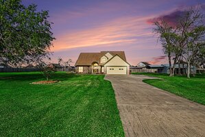 View 3913 County Road 106 Virtual Tour