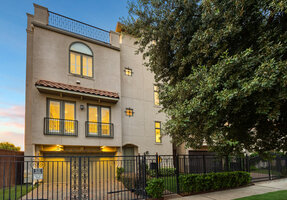 View 2006 Helena St Virtual Tour