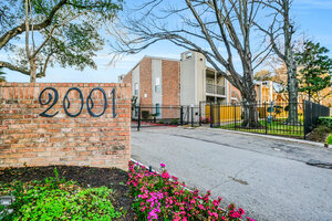 View 2001 Bering Drive 11H, Houston, TX Virtual Tour