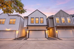 View 8422 Berry Green Ln Virtual Tour