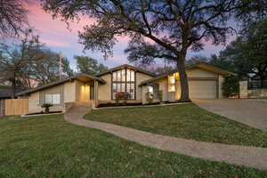 View 8805 Mountain Ridge Dr Virtual Tour