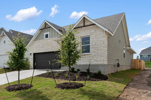 View 242 Crater Lk Dr Virtual Tour