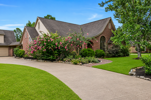 View 1207 West Edgewood Drive Virtual Tour