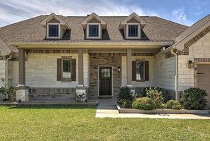 View 16738 Rockwall St Virtual Tour