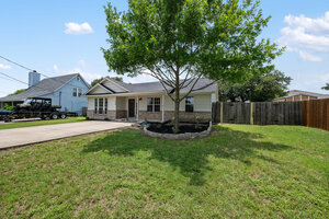 View 104 live oak Virtual Tour