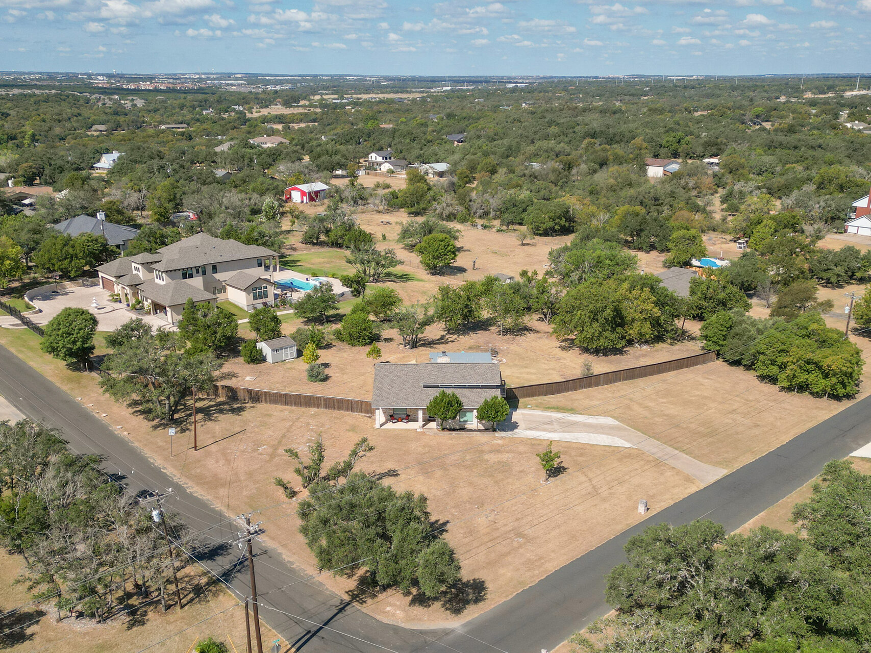 1910 Walsh Dr Round Rock, TX 78681-1428