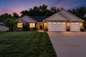 View 2395 Lakeshore Dr Virtual Tour