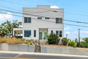 View 2108 Rosewood Ave Virtual Tour