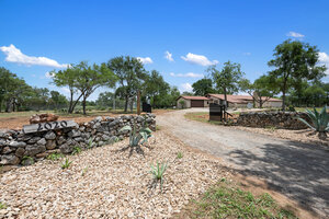 View 2020 Hilliard Rd Virtual Tour