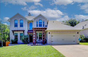 View 208 Kettleman Ln N Virtual Tour