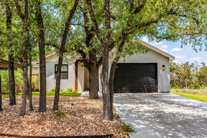 View 638 Oak Ln Virtual Tour