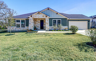 View 128 Roaming Rock Trl Virtual Tour