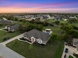 View 1012 Telling Wind Virtual Tour