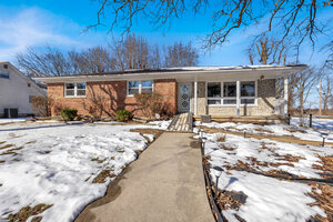 View 2113 S Main St Virtual Tour