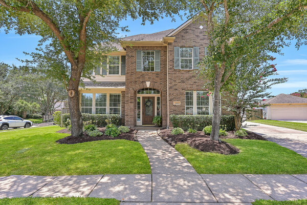 primary image