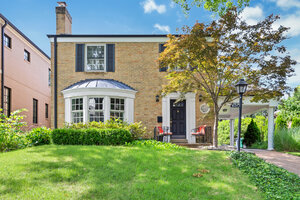 View 8124 Stratford Dr Virtual Tour