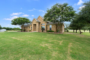 View 328 Apache Pass Virtual Tour
