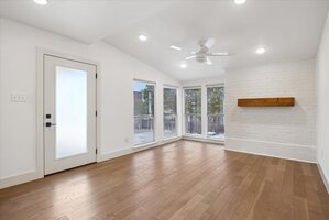 View 909 Reinli St., Unit 231 Virtual Tour