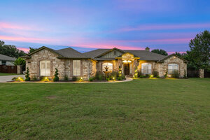 View 212 Bronco Blvd Virtual Tour