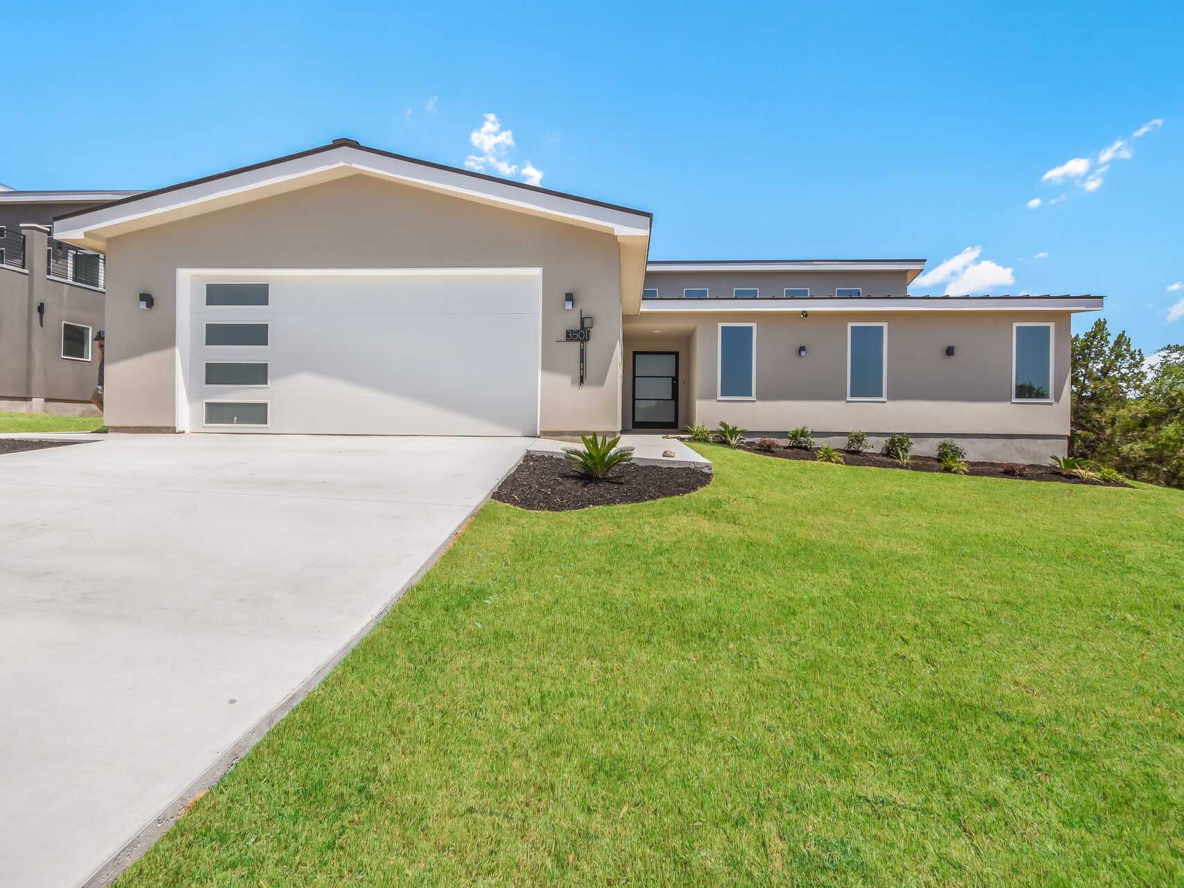 3501 Constitution Lago Vista, TX 78645