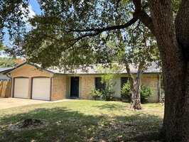 View 7000 Whispering Oaks Dr Virtual Tour