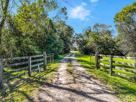 View 3200 Fairway Drive Virtual Tour